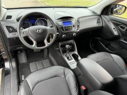 HYUNDAI - IX35 - 2016/2016 - Preta - R$ 82.900,00