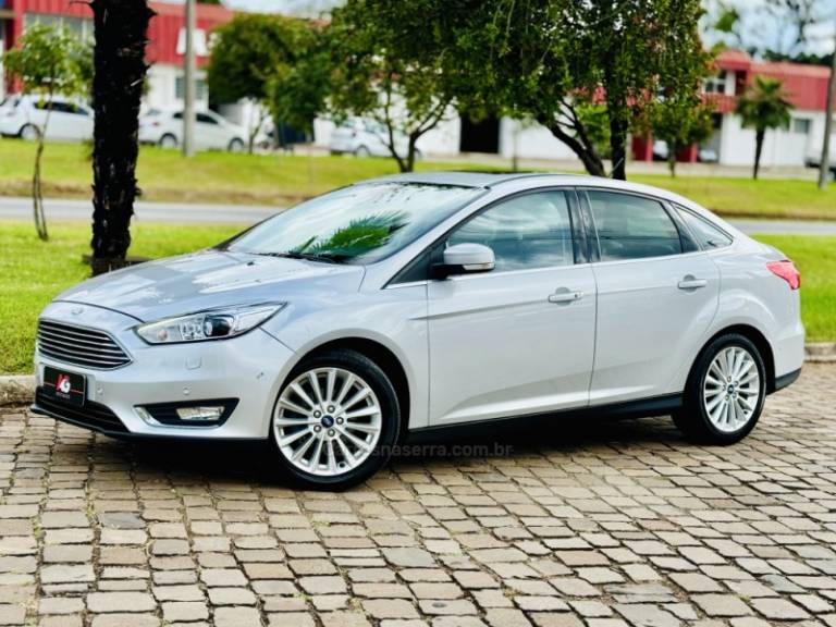 FORD - FOCUS - 2019/2019 - Prata - R$ 78.900,00