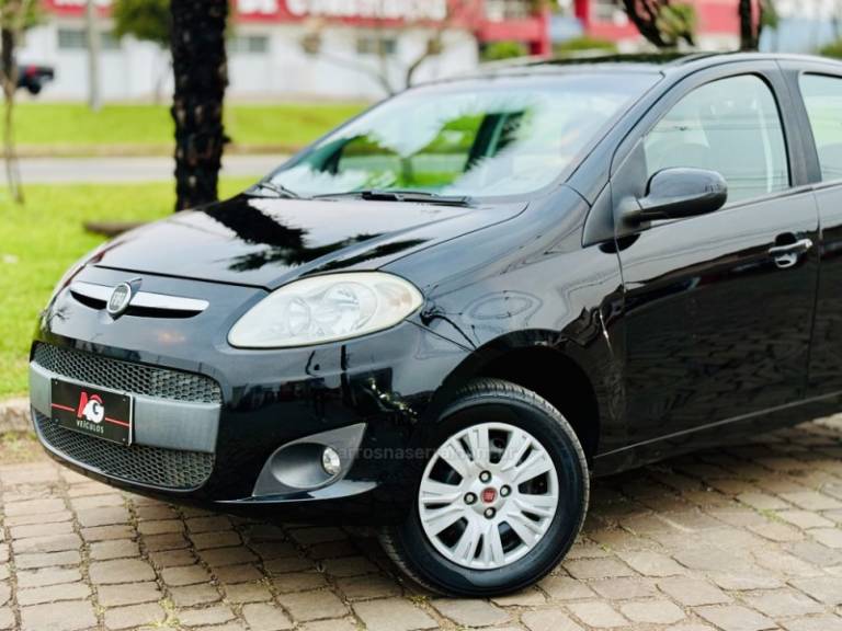 FIAT - PALIO - 2013/2013 - Preta - R$ 38.900,00