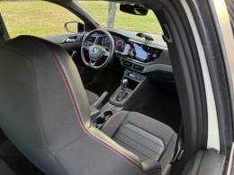 VOLKSWAGEN - VIRTUS - 2020/2020 - Branca - R$ 109.900,00