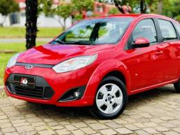 FORD - FIESTA - 2014/2014 - Vermelha - R$ 38.900,00