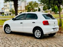 VOLKSWAGEN - GOL - 2022/2022 - Branca - R$ 58.900,00