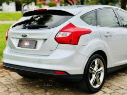 FORD - FOCUS - 2015/2015 - Prata - R$ 55.900,00