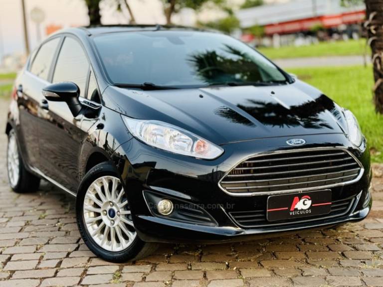 FORD - FIESTA - 2017/2017 - Preta - R$ 61.900,00