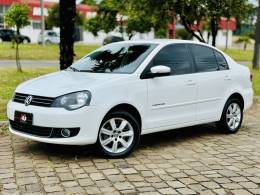 VOLKSWAGEN - POLO SEDAN - 2013/2013 - Branca - R$ 44.900,00