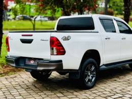 TOYOTA - HILUX - 2019/2019 - Branca - R$ 146.900,00