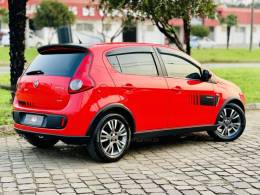 FIAT - PALIO - 2015/2015 - Vermelha - R$ 46.900,00