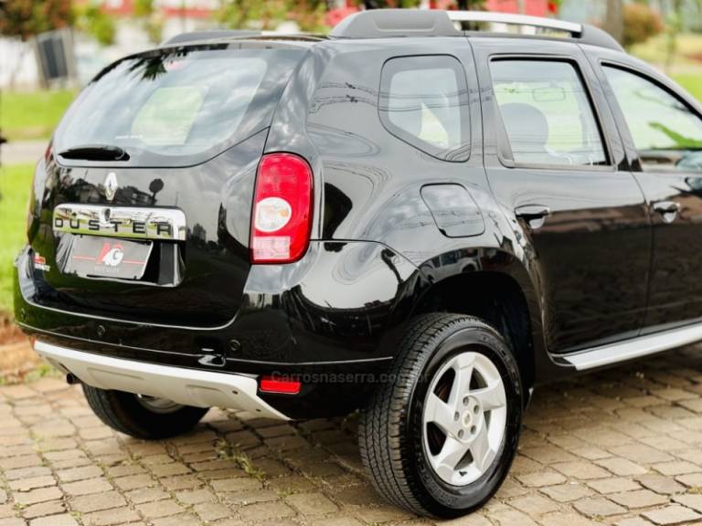 RENAULT - DUSTER - 2013/2013 - Preta - R$ 53.900,00