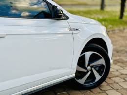 VOLKSWAGEN - VIRTUS - 2020/2020 - Branca - R$ 109.900,00