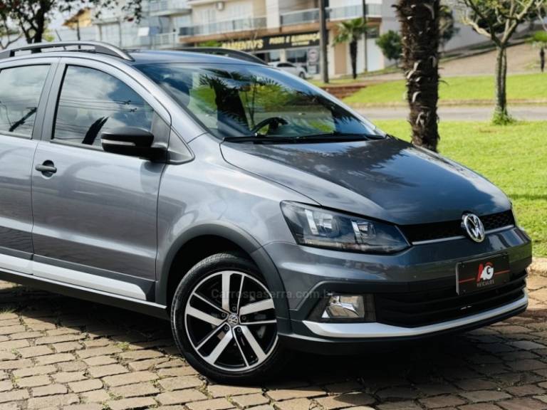 VOLKSWAGEN - FOX - 2021/2021 - Cinza - R$ 75.900,00