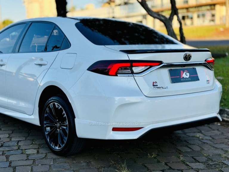 TOYOTA - COROLLA - 2023/2023 - Branca - R$ 157.900,00