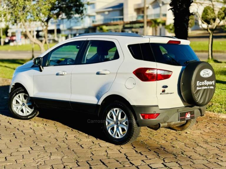 FORD - ECOSPORT - 2015/2015 - Branca - R$ 59.900,00