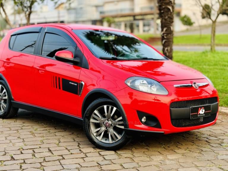 FIAT - PALIO - 2015/2015 - Vermelha - R$ 46.900,00