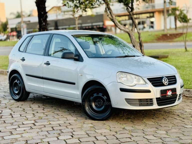 VOLKSWAGEN - POLO - 2008/2008 - Prata - R$ 34.900,00