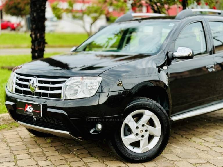 RENAULT - DUSTER - 2013/2013 - Preta - R$ 53.900,00