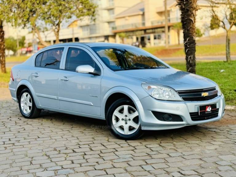 CHEVROLET - VECTRA - 2010/2010 - Prata - R$ 39.900,00