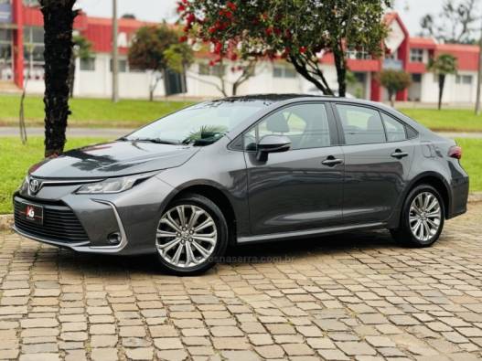 TOYOTA - COROLLA - 2022/2022 - Cinza - R$ 129.900,00