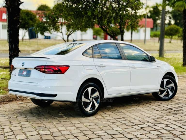 VOLKSWAGEN - VIRTUS - 2020/2020 - Branca - R$ 109.900,00