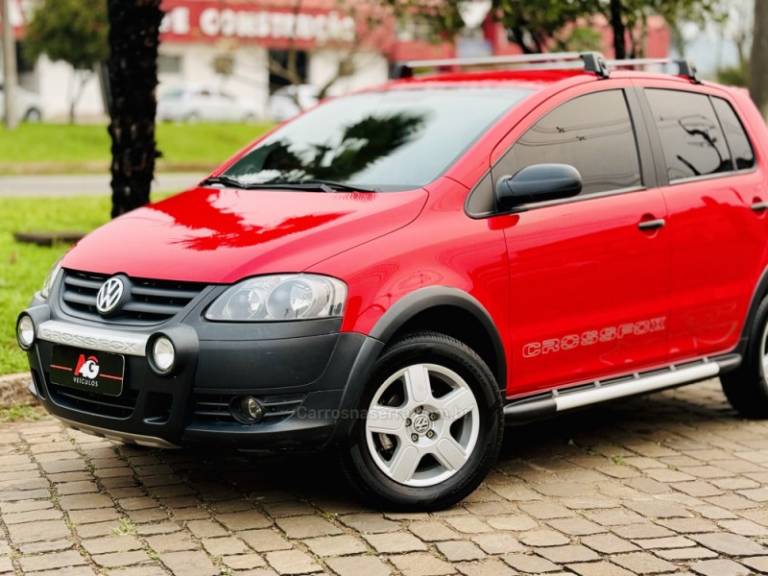 VOLKSWAGEN - CROSSFOX - 2009/2009 - Vermelha - R$ 37.900,00