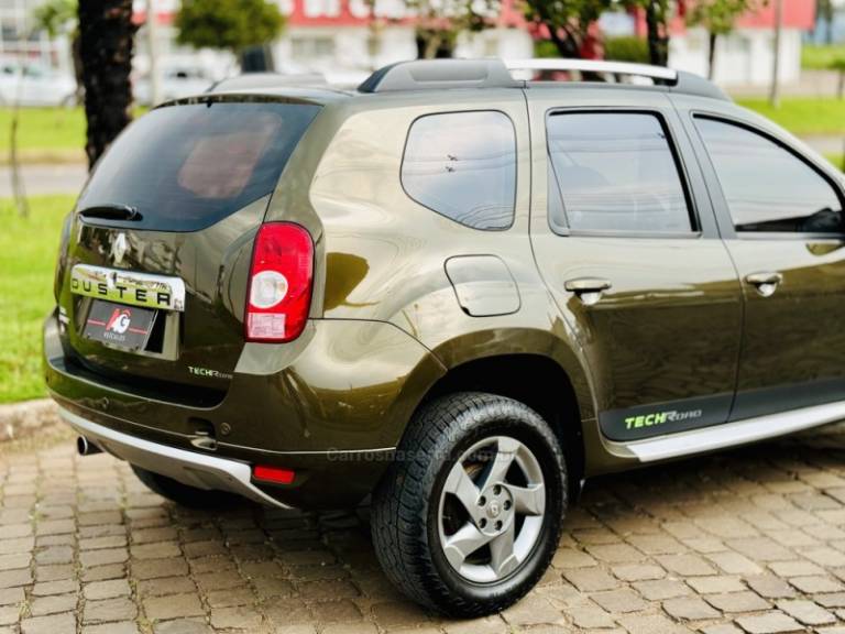 RENAULT - DUSTER - 2013/2013 - Verde - R$ 54.900,00